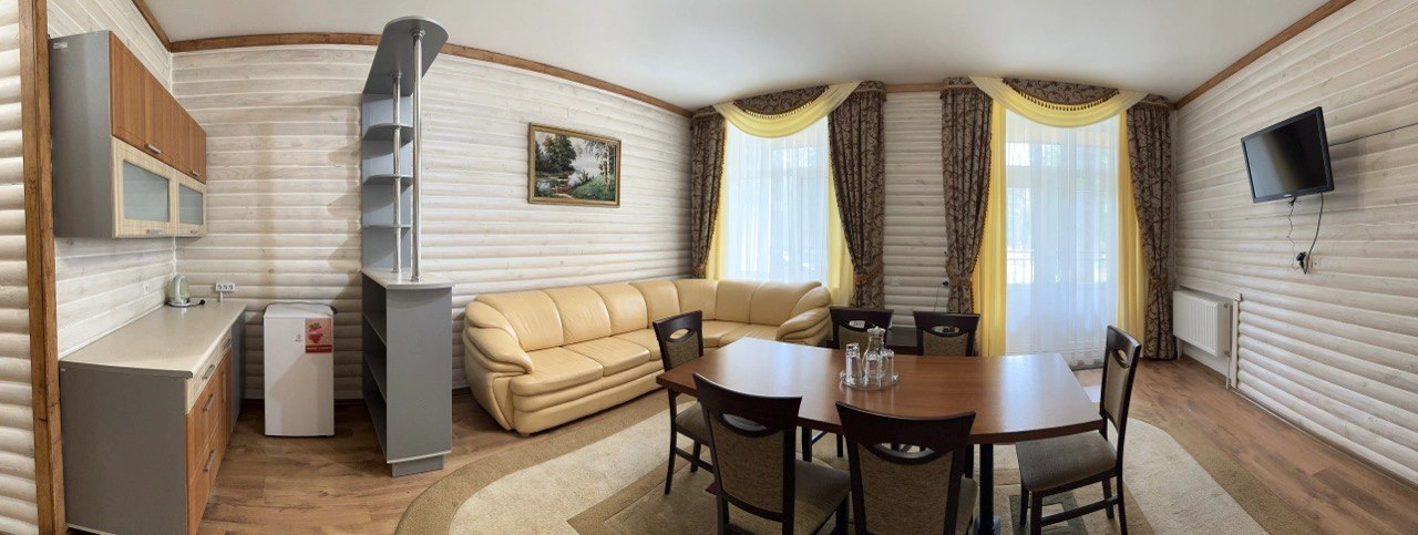 Three-room, four-person «Lux» suite