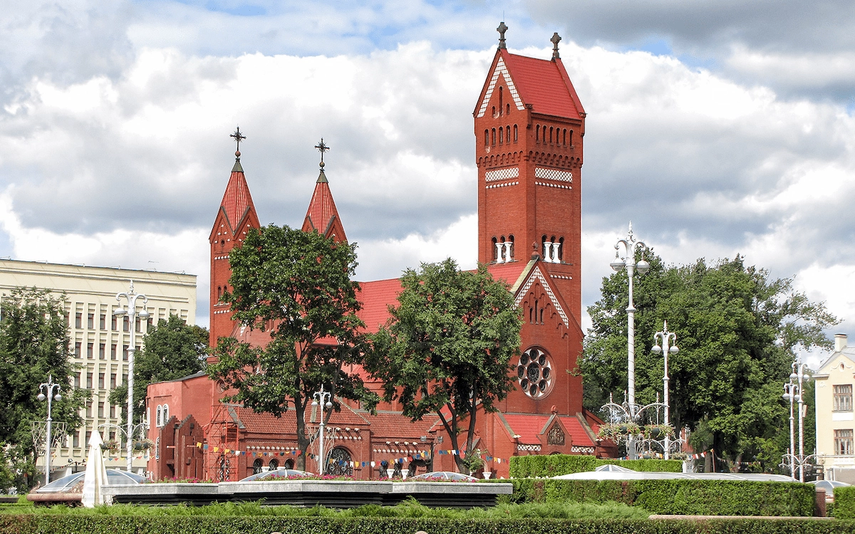 «Minsk – Capital of Belarus» (including a visit to the «Stalin Line» Historical and Cultural Complex)