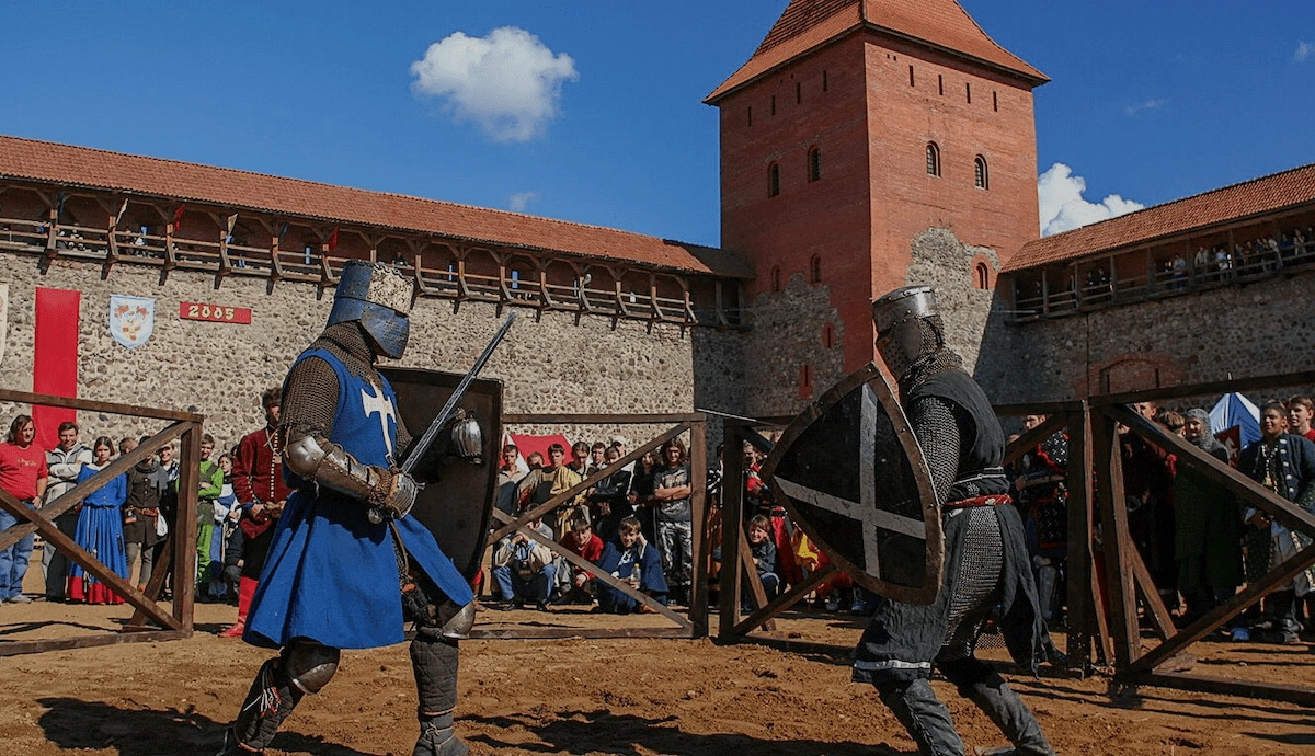 «To Medieval Lida»